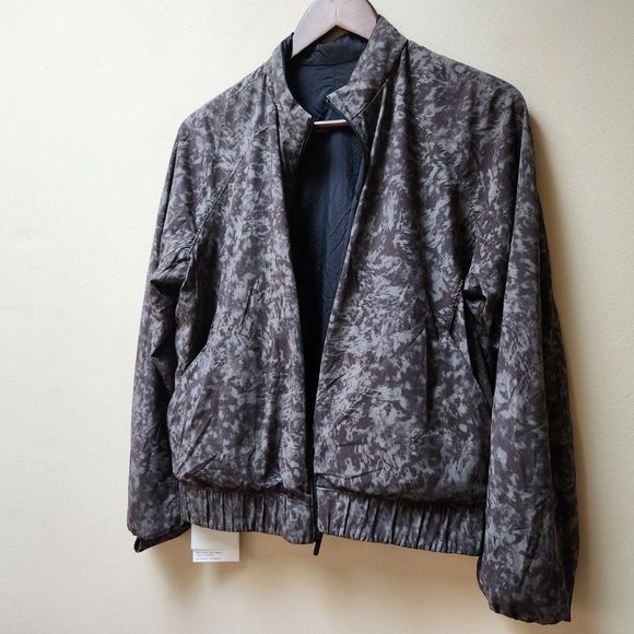 Lululemon Bombs Away Jacket / reversible - Picture 6 of 8